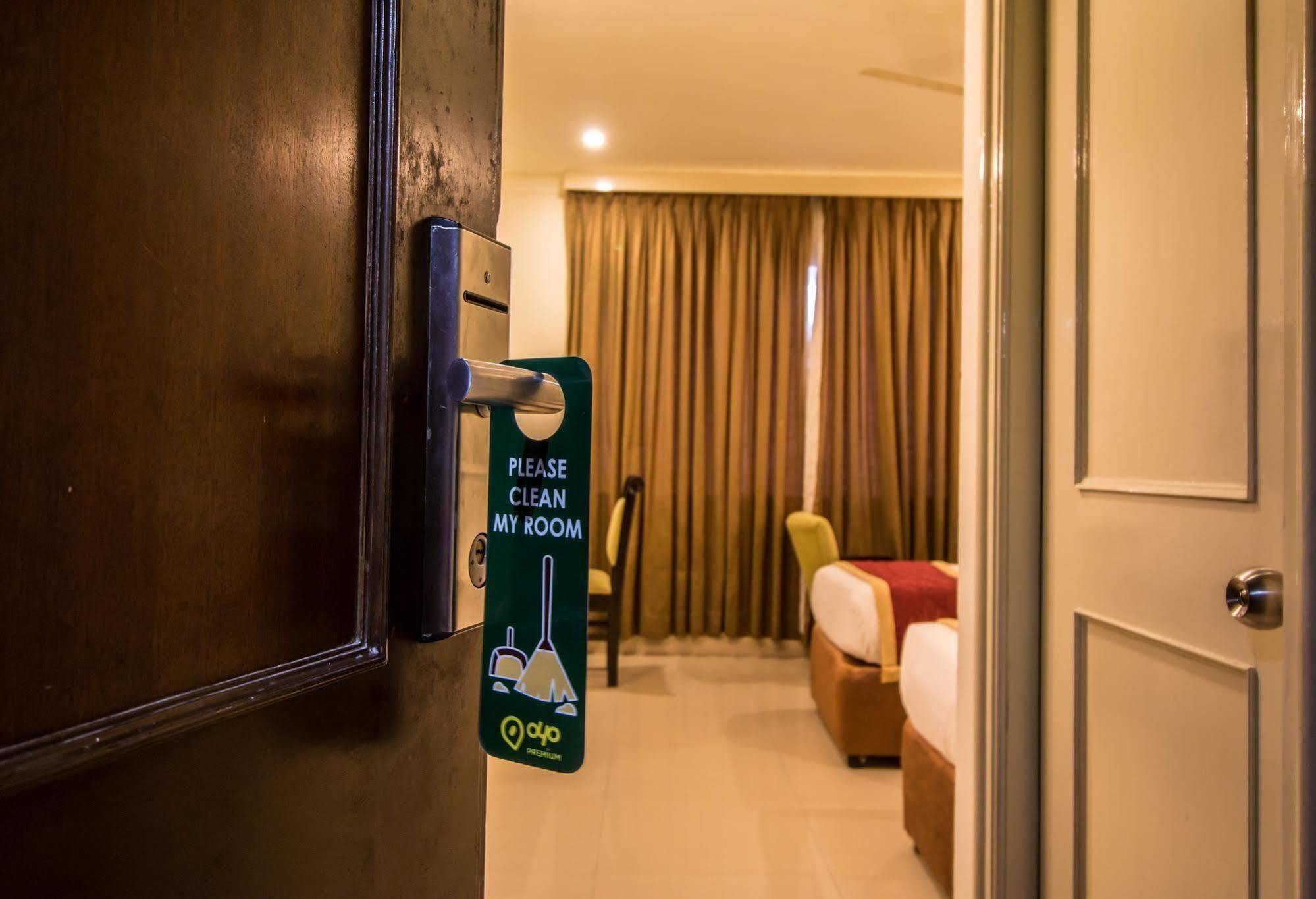Hotel Budhil Park วิสาขปัตนัม ภายนอก รูปภาพ
